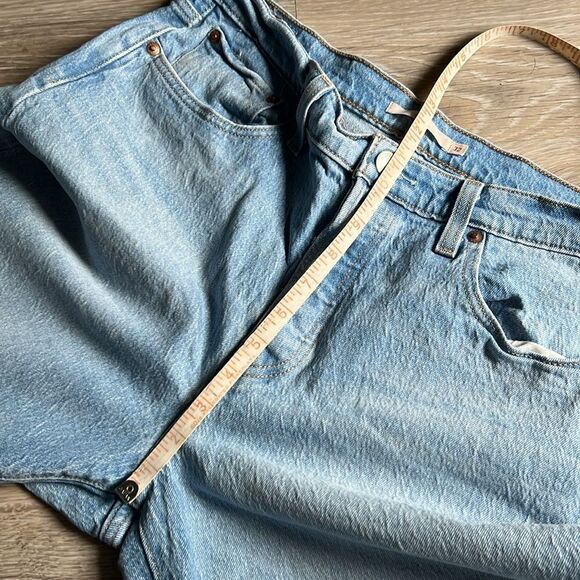 Levi’s Icon Wedgie Cropped Straight Leg High Rise Jean Rigid Denim Light Wash 32 - Picture 8 of 14
